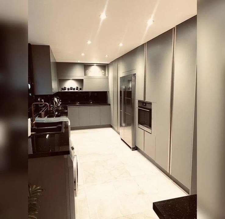 فروش آپارتمان 140 متر نیاوران 8 متر تراس