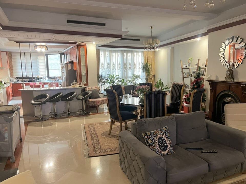 فروش آپارتمان 200متر نیاوران 2پارکینگ