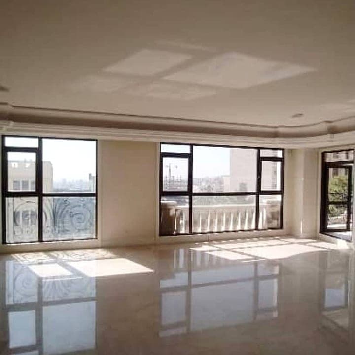 آپارتمان 220 متری گل سنگ مشاعات آبی