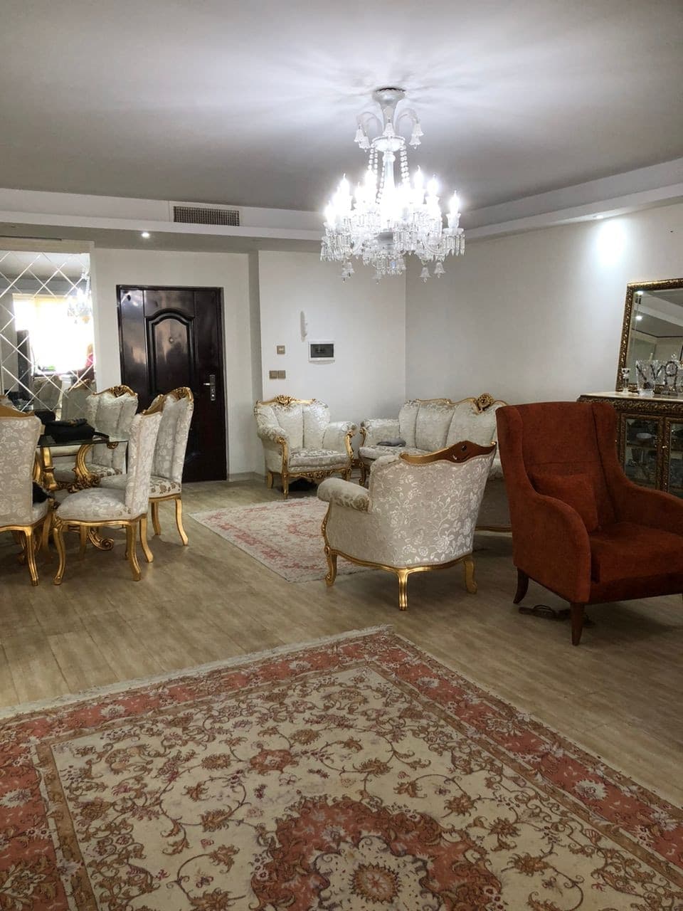 فروش آپارتمان 110 متر نیاوران کوچه اختصاصی